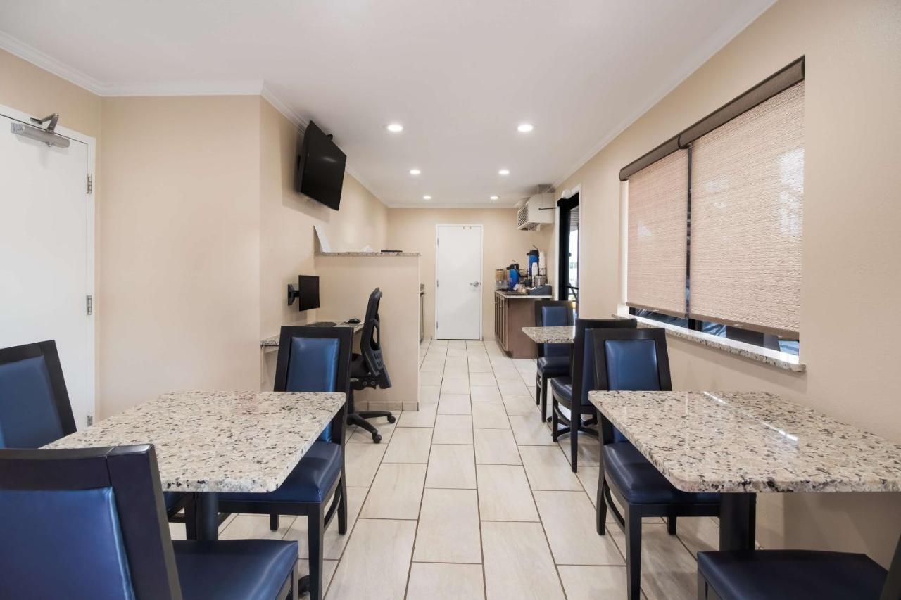 Best Western - Mckenzie Exterior photo