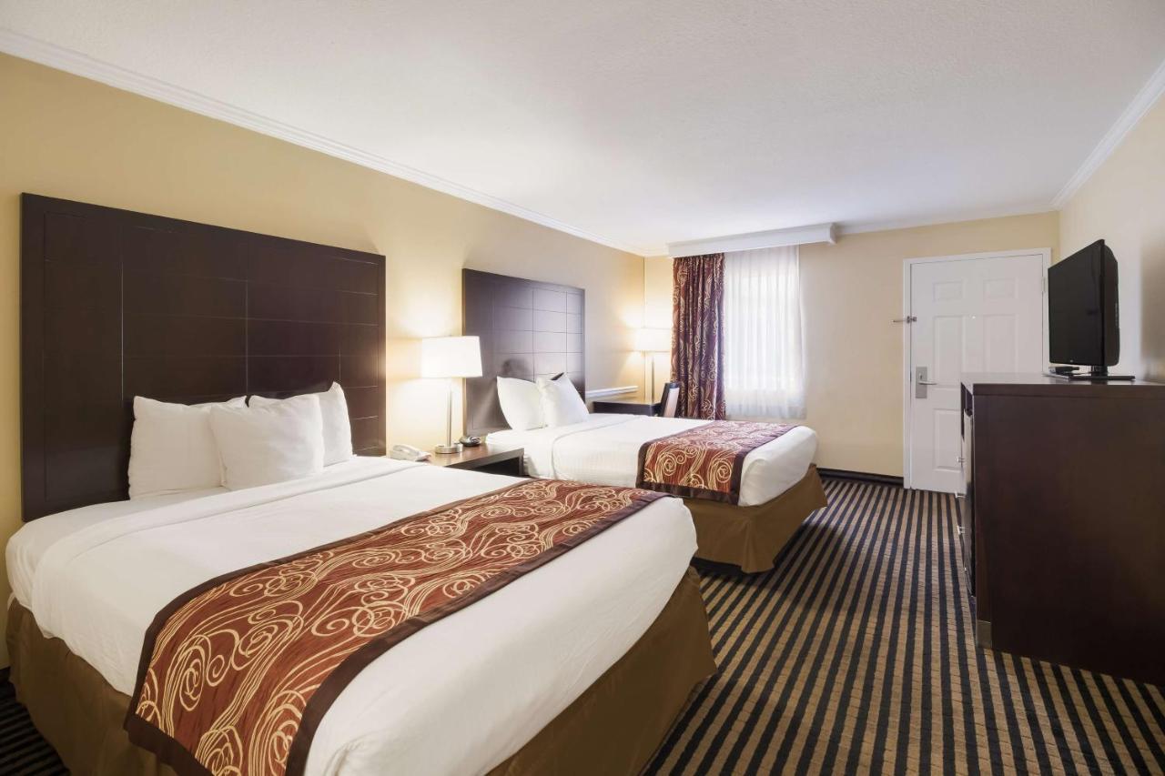 Best Western - Mckenzie Exterior photo
